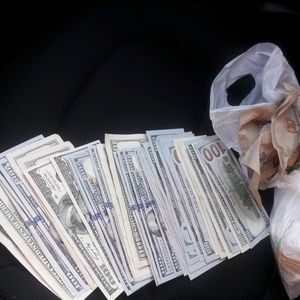 Meet your Posher, Malika